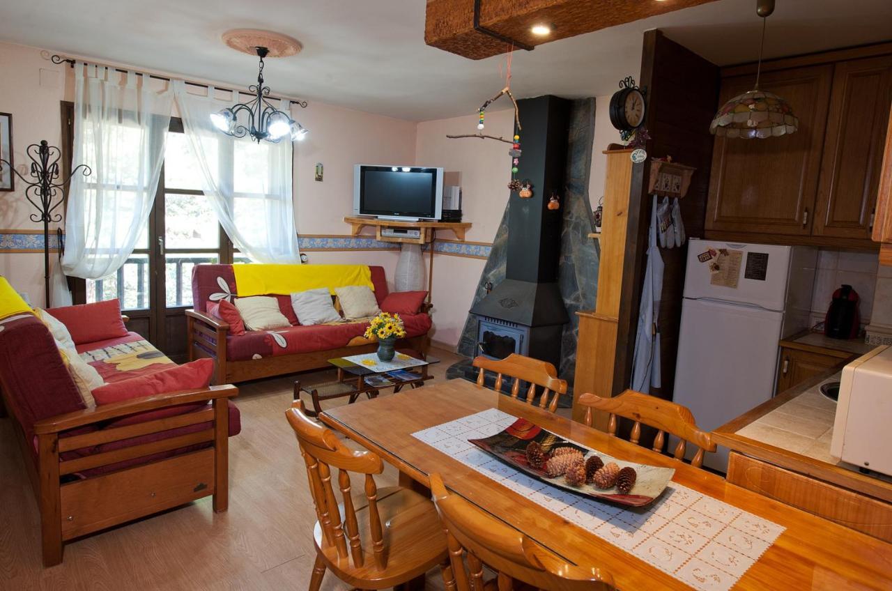 One Bedroom Appartement With Enclosed Garden And Wifi At Espot Exteriör bild